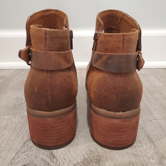 NEW Korks Sonya Brown Distressed Ankle Boot - Picture 4 of 6